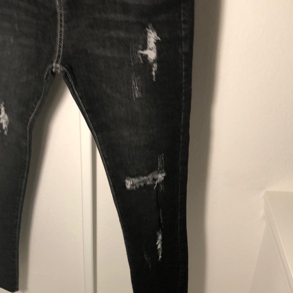 black ripped jeans - Picture 3 of 4